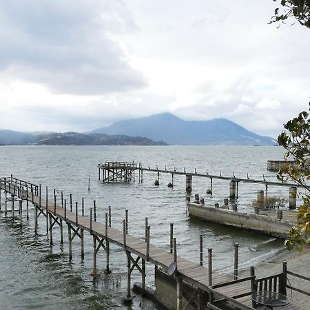 By The Lake Clearlake Exteriér fotografie